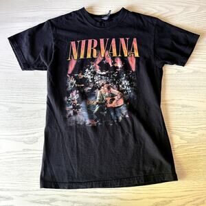 Nirvana MTV Unplugged Kurt Cobain Black Graphic T Shirt Size Small Womens
